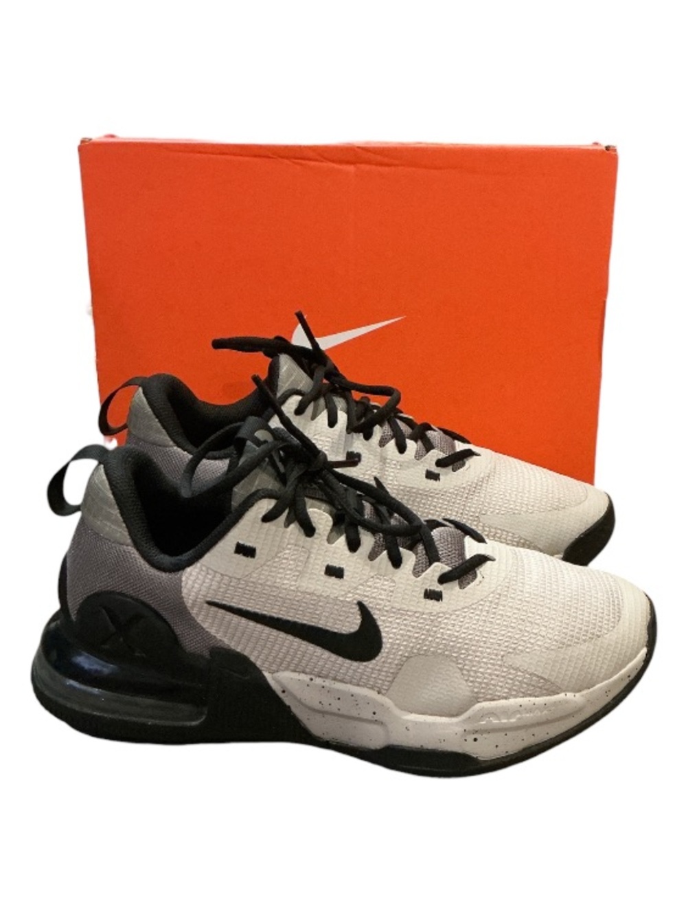 authentic Nike men’s signature designer sneakers sz 7